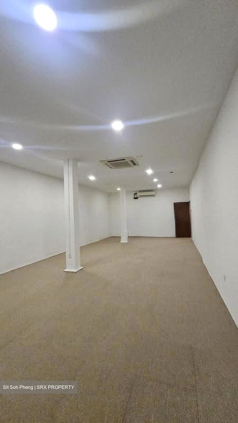 Tan Chong Motor Centre (D21), Office #622677361